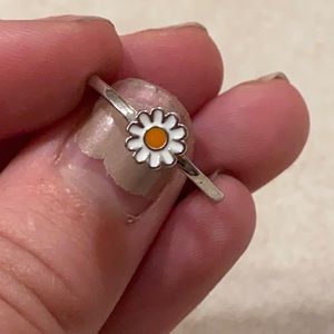 Daisy PuraVida ring. Size 6